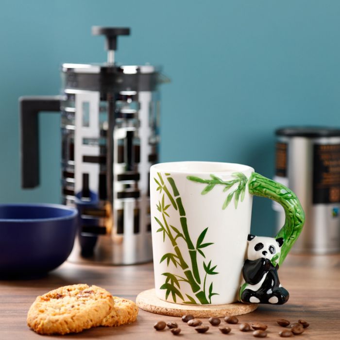 Tree Frog with Foliage Decal Ceramic Shaped Handle Mug